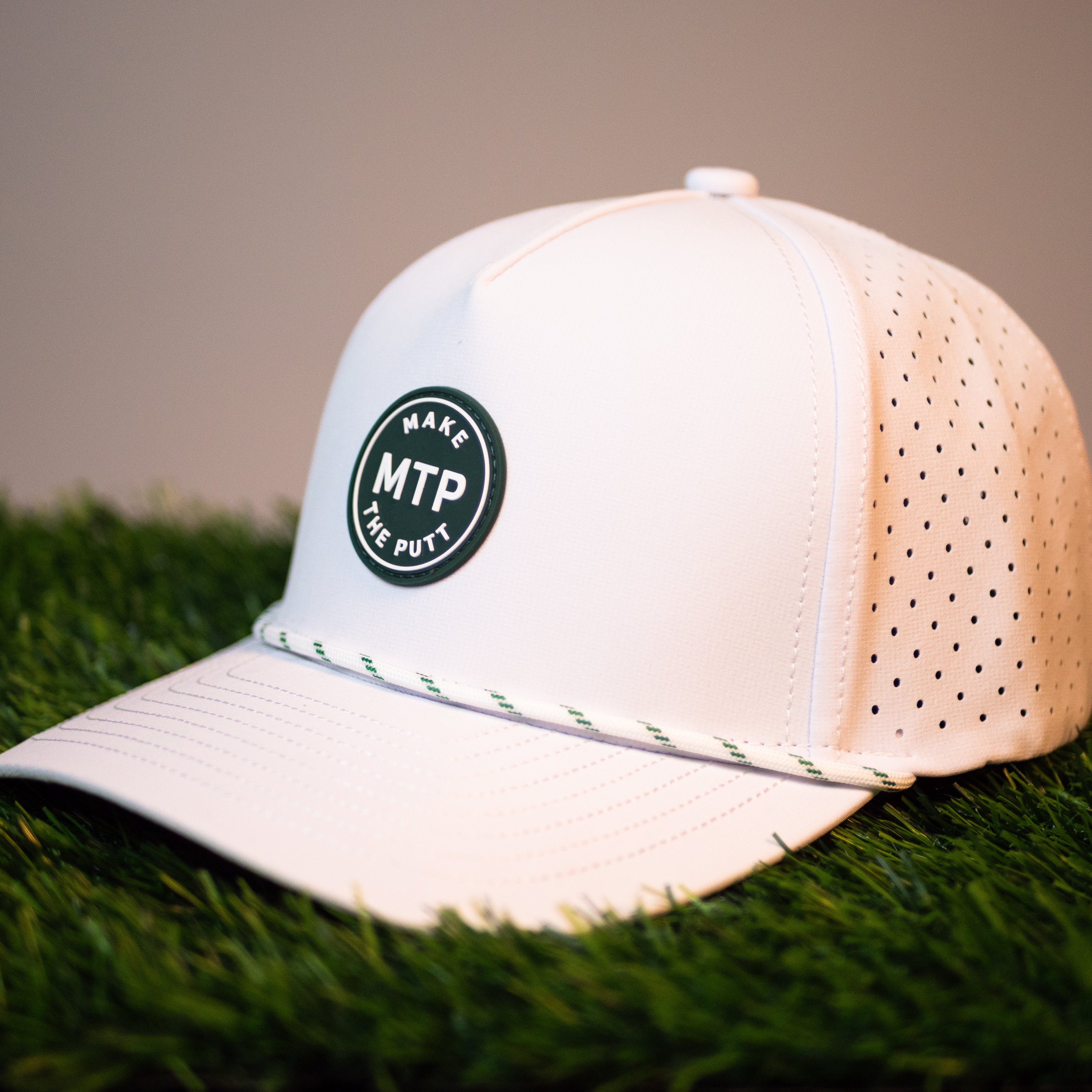 WHITE/GREEN